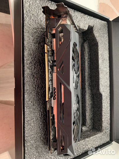 Видекарта AMD RX580