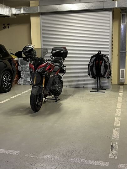 Машиноместо, 10 м²