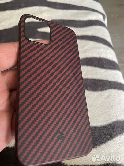 Чехол на айфон 12