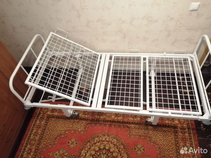 Медицинская кровать для лежачих больных