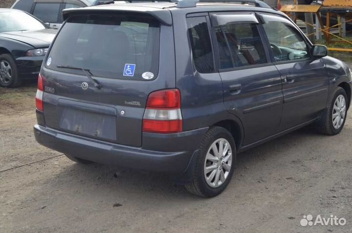 Разбор mazda demio 1996