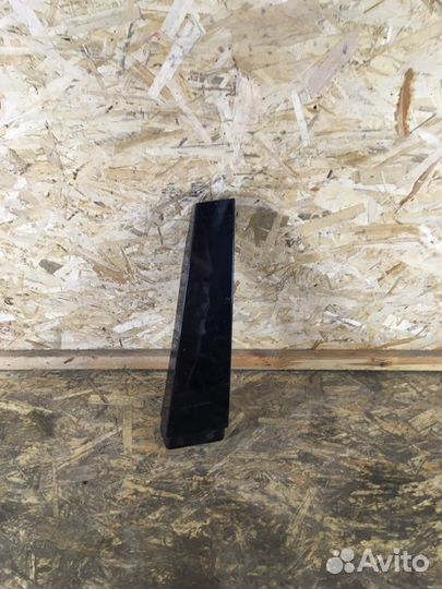 Накладка стойки левая Skoda Rapid