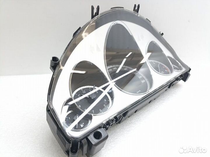 Панель приборов Mercedes-Benz E-Class W212 1.8