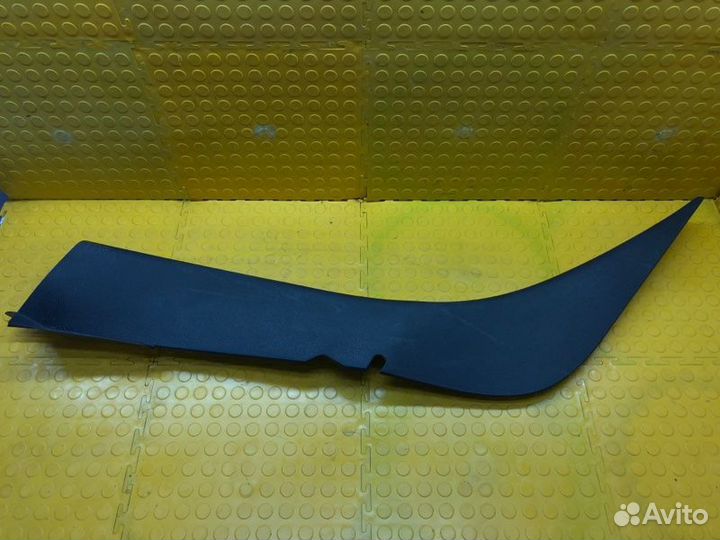 Обшивка стойки задняя левая Renault Logan Stepway