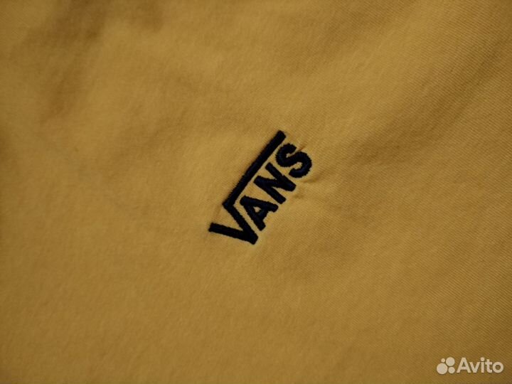Футболка Vans