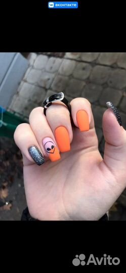 Маникюр и педикюр