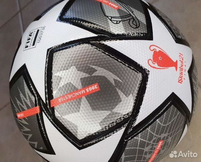 Футбольный мяч adidas лига чемпионов2021