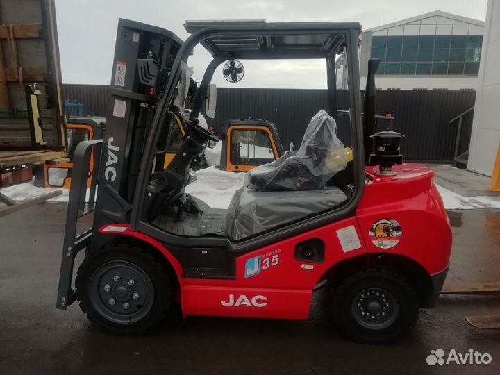 Вилочный погрузчик JAC CPCD35, 2023