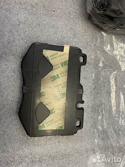 Колодки тормозные новые Mercedes W205, C205, X253