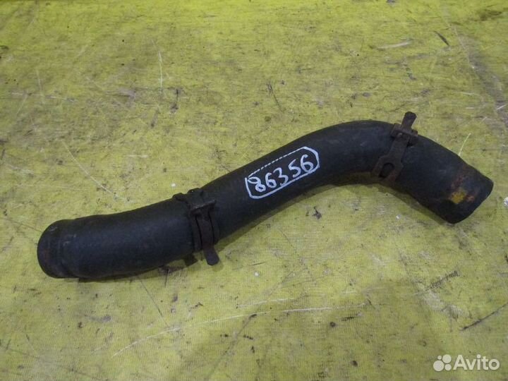 Патрубок системы охлаждения Hyundai i20 08-12г 863