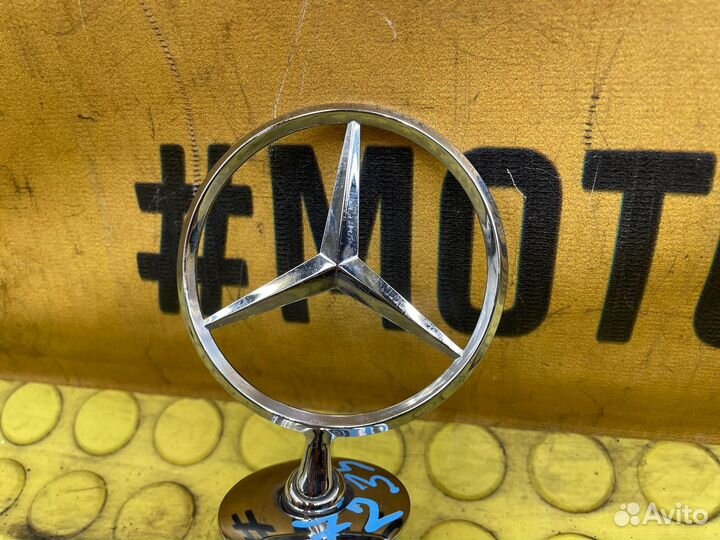 Эмблема Mercedes-Benz E-Class S211 M272.964 2006