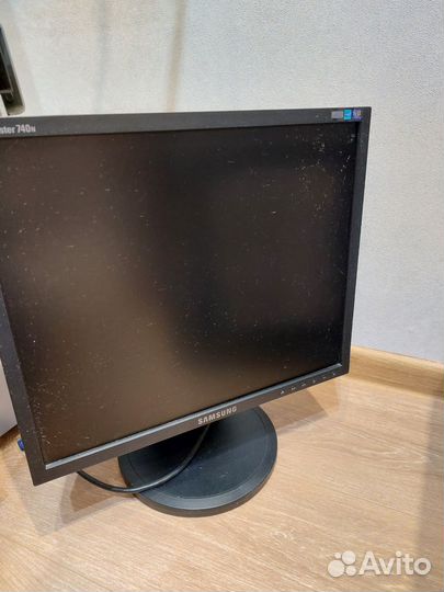 Монитор Samsung