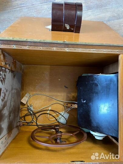 Швейная машинка Науман