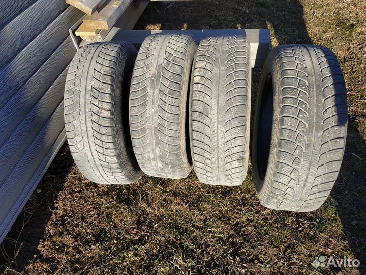 Gislaved Nord Frost 5 225/65 R17