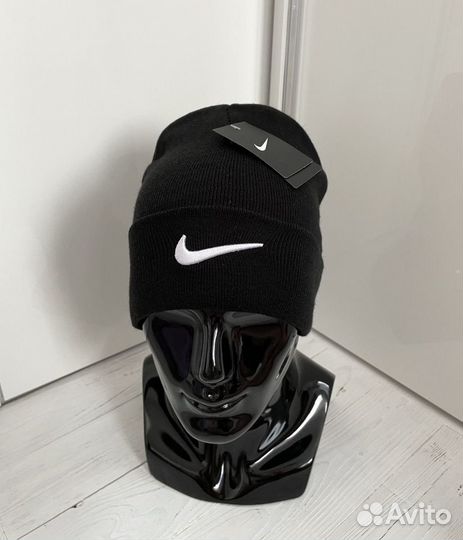 Шапка Nike swoosh