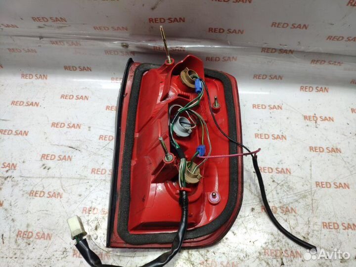 Стоп-сигнал левый Toyota Rav 4 ACA21R 1azfe 2002