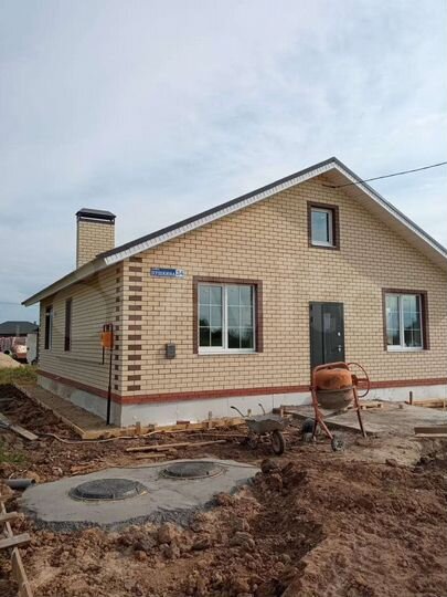 Дом 98 м² на участке 6 сот.