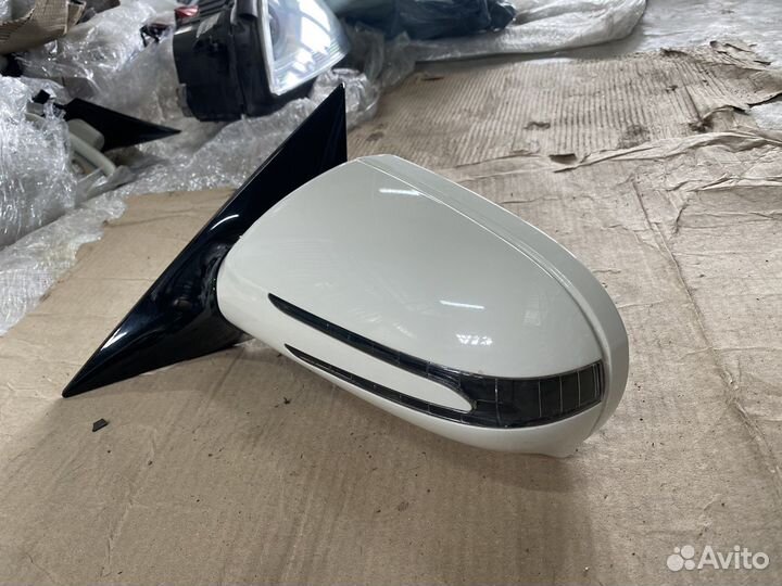 Левое боковое зеркало Mercedes Benz W207 белое