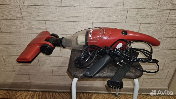 Вертикальный пылесос kitfort