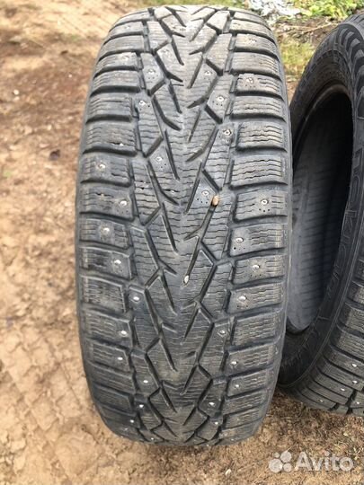 Nokian Tyres Hakkapeliitta 7 SUV 215/60 R17