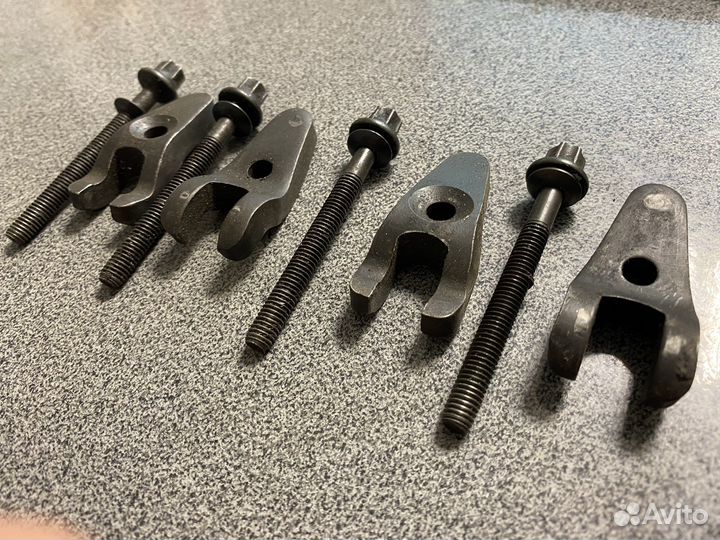 Кронштейн крепления топливной форсунки Ssangyong