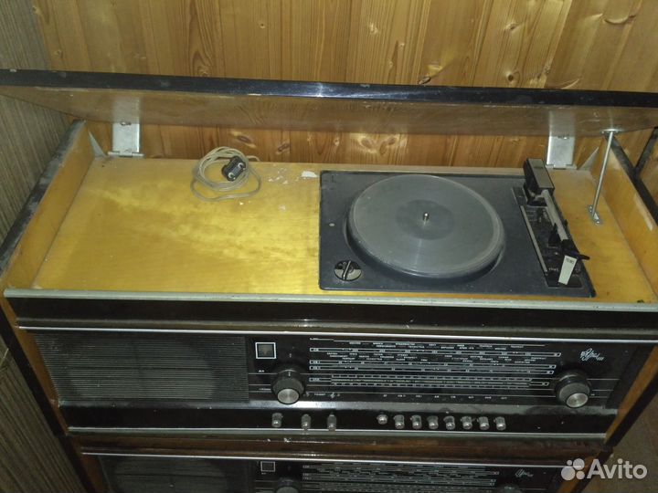 Радиола Урал 111
