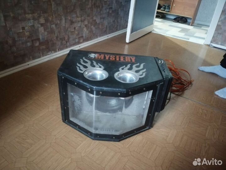 Активный сабвуфер