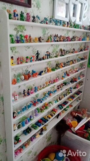 Полка для киндеров