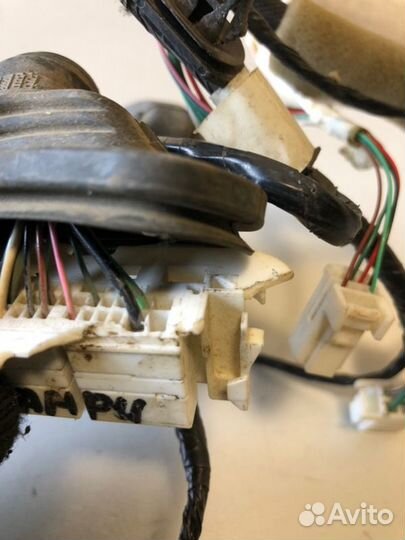 Проводка двери задняя правая Toyota Camry V50