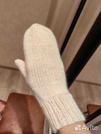 Вязаный женский комплект, шапка,снуд и варежки