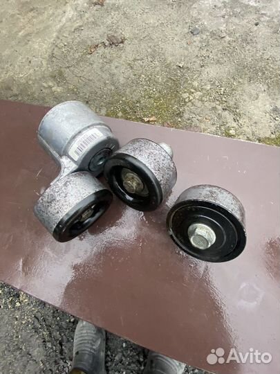 Ролик, натяжной ролик, ремень Cummins 2.8