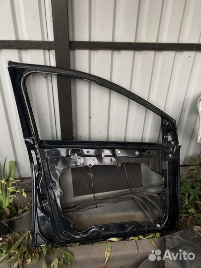 Дверь Форд Фокус 2 дорестайлинг передняя левая