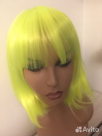 Парик lady’s neon green каре