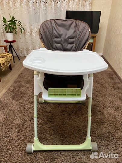 Детский стульчик для кормления
