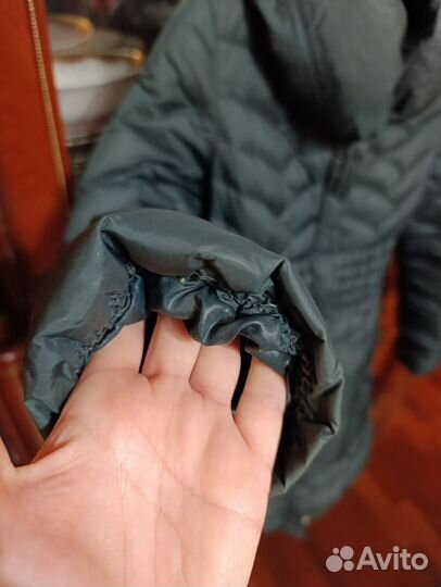 Guess пуховик женский 46 оригинал новый