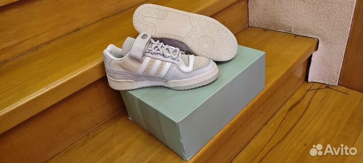 Кроссовки Adidas 35 - 38 размер оригинал