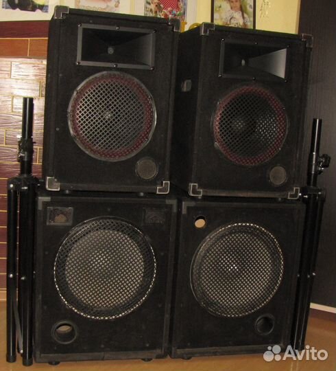 Колонки Pro 2000W Bravy 2шт C-Mark 2шт Штативы 2шт