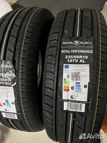 Royal Black Royal Performance 235/60 R18 107V