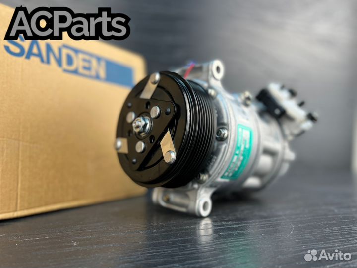 Компрессор кондиционера Jaguar XE