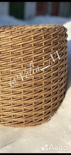 Кашпо-цилиндр из полиротанга