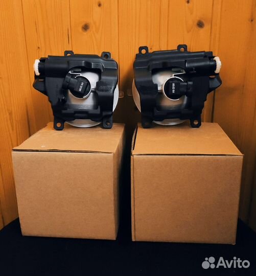 Противотуманная фара,туманка,птф Toyota Rav4