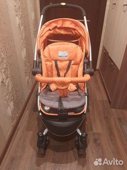 Прогулочная коляска