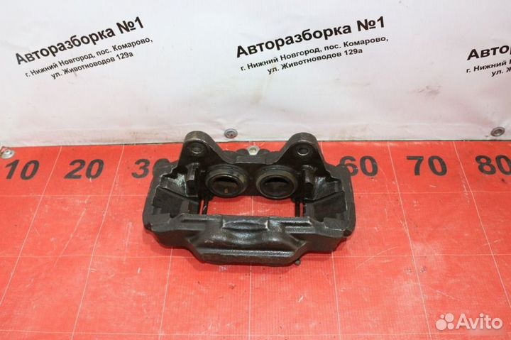 Суппорт передний левый Toyota Land Cruiser Prado