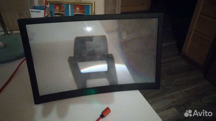 Увеличительное стекло для экрана 12'