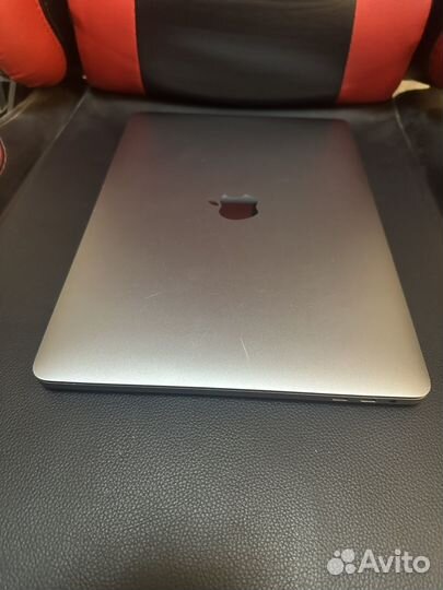 Macbook pro 13 2020 Core I7/16/512