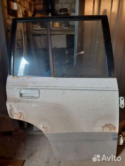 Двери Сузуки Сайдкик