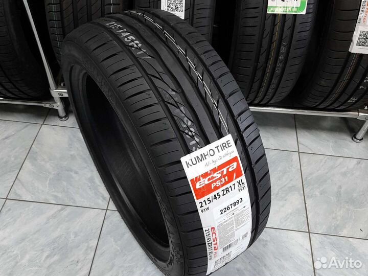 Kumho Ecsta PS31 215/45 R17