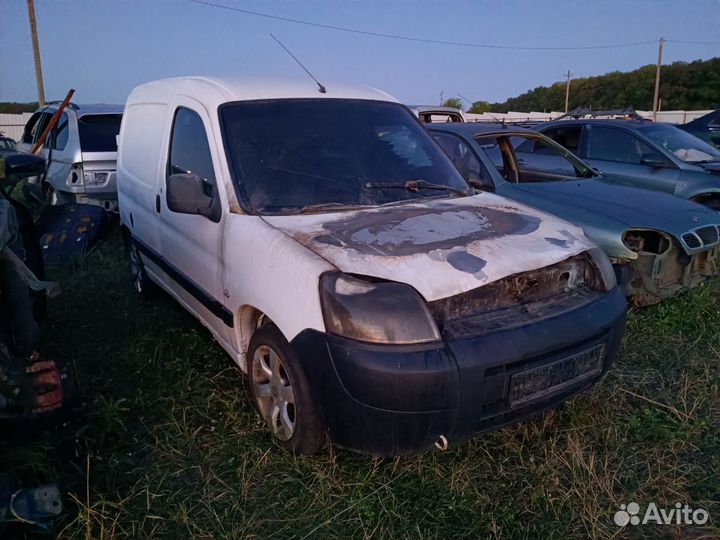 Разбор Пежо партнер 2008г 1.4 МКПП