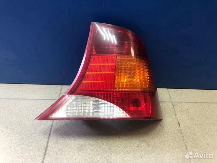 Задний правый фонарь Ford Focus I
