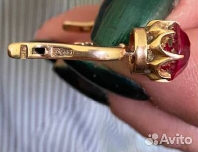 Золотые серьги СССР с рубином